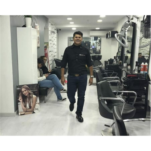 Raiz Cor + Lavagem + Corte + Brushing | Moisés Lisboa + Creme