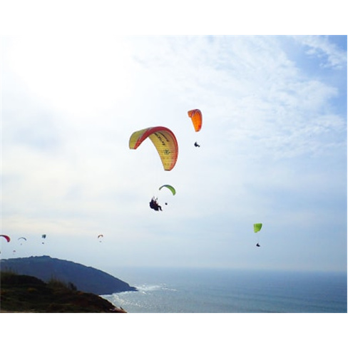 Voo de Parapente na Nazaré ou Peniche | Adrenalina nas Nuvens! 20 Minutos | Win