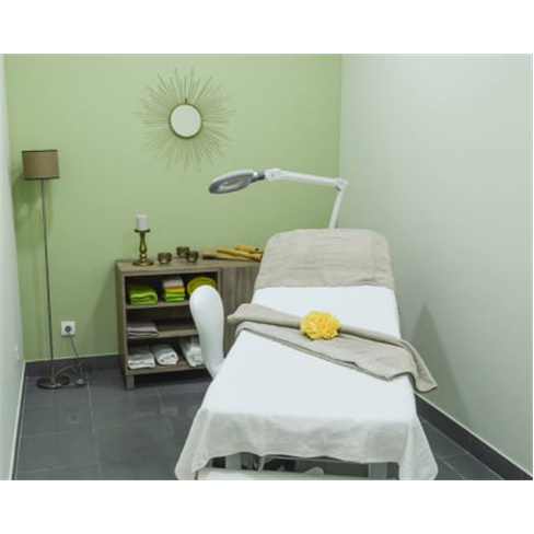 Massagem à escolha com óleos, bambuterapia, pindas, mãos ou relax em Alcochet