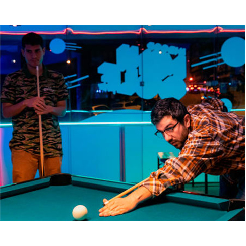 Mini Golfe Indoor | Minigolf Porto Bilhete de Adulto (+ 12 Anos) + Cocktail