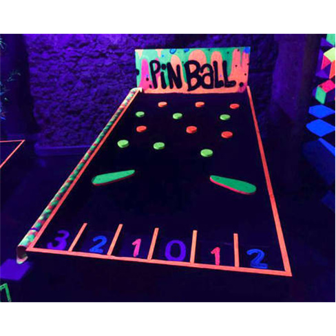 Minigolfe Indoor em Lisboa: Bilhete Criança (3-12) + Mocktail - Cais do Sodré.