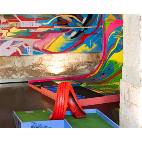 Minigolfe Indoor em Lisboa: Bilhete Criança (3-12) + Mocktail - Cais do Sodré.