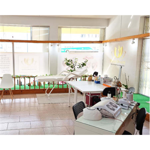 Massagem Modeladora na Royal Beauty por Sandra Portela. (51 caracteres)
