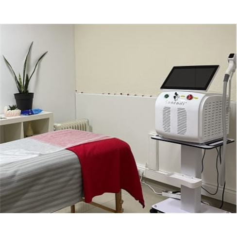 Depilação Laser Díodo: Sessão para Homens em Almada - Peitoral e Pernas