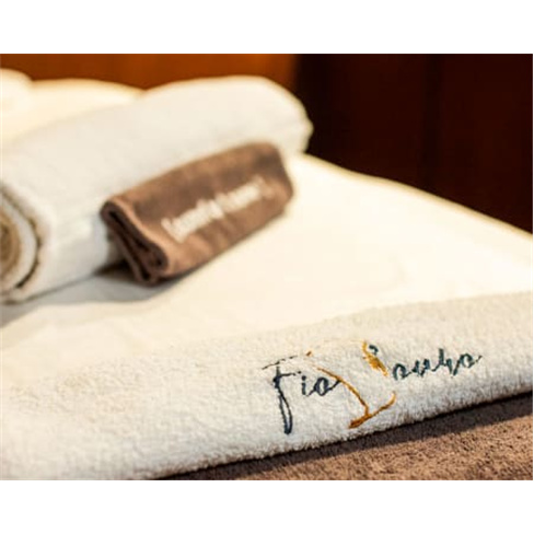 Limpeza de Pele ou Massagem | Fios D'Ouro em Gaia, Massagem Kobido