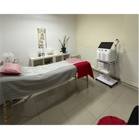 Depilação Laser Díodo: 1 Sessão Mulheres e Homens em Almada - Corpo Completo