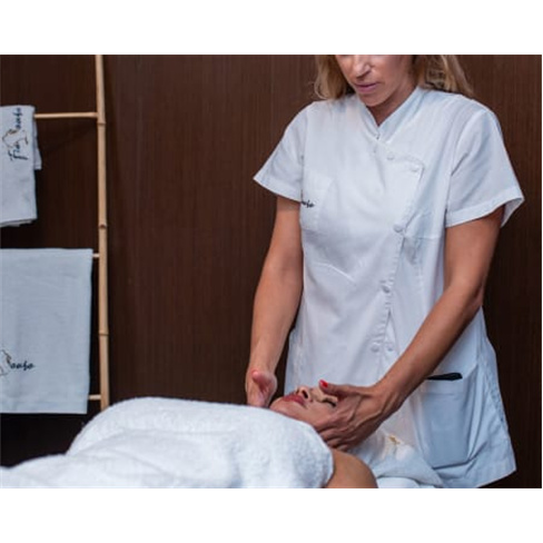 Limpeza de Pele ou Massagem | Fios D'Ouro em Gaia, Massagem Kobido