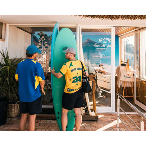 Aula de Surf em Grupo na Tricana Surf - Carcavelos | 2 Pessoas (76 caracteres)