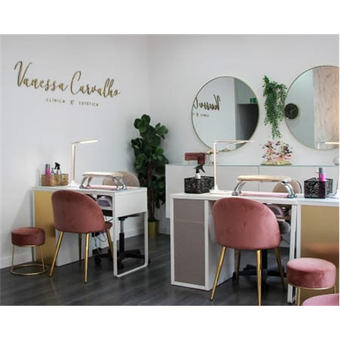 Massagem Relaxante com Velas Quentes - Vanessa Carvalho