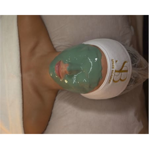 Limpeza de Pele com Peeling Amazónico na SB Space Head SPA Porto