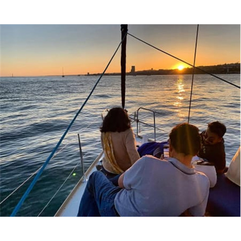 Passeio de barco no Rio Tejo até 3 horas | Descubra a SailEx Nautica | Meio-dia