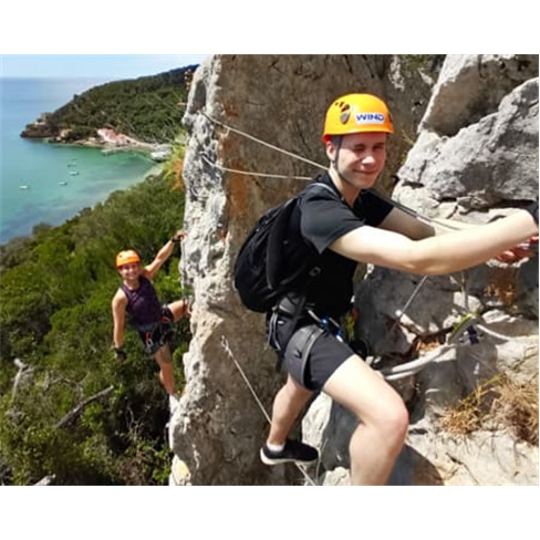 Aventura na Arrábida! Circuito Via Ferrata pela Serra | Wind - Centro de Activi