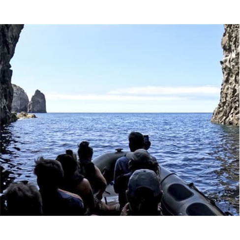 Aventura no Mar! Passeio de Barco em São Miguel com Snorkeling | Criança e Adu