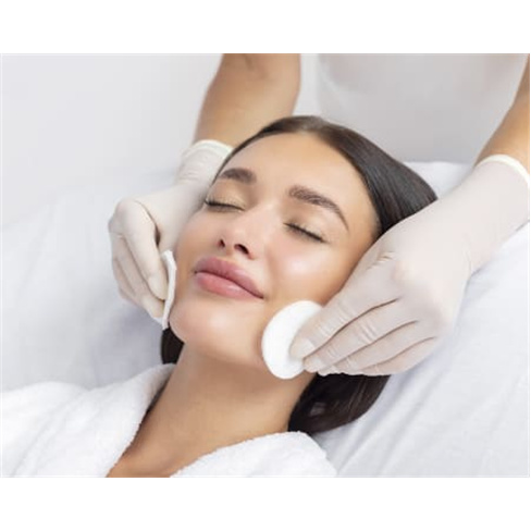 Tratamento Facial à Escolha no Templo de Gaya: Limpeza, Esfoliação e Massagem