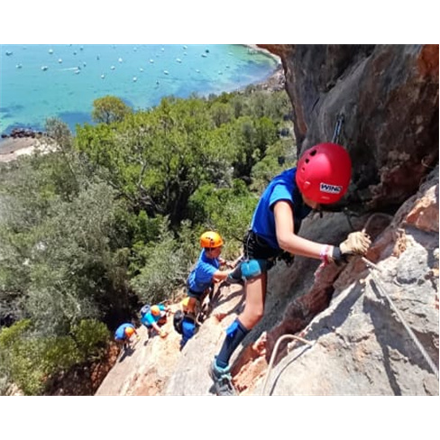 Aventura na Arrábida! Circuito Via Ferrata pela Serra | Wind - Centro de Activi