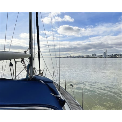 Passeio de Barco Privado no Rio Tejo | Até 10 Pessoas | GiraVela Eco Sailing Pa