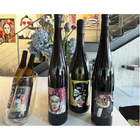 Entrada em Galeria de Arte + Copo de Vinho & Snacks | Roots Art Gallery - Viana