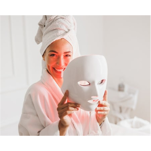 Limpeza de Pele em Almada com Ledterapia | Esteticlinic Almada