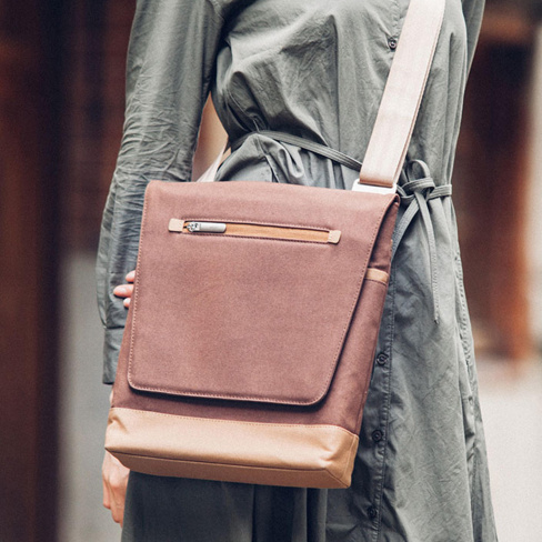 Moshi - Aerio Lite messenger bag (cocoa brown)