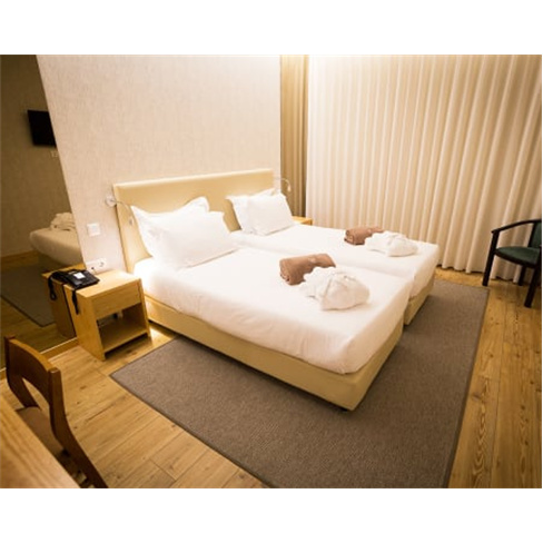 LAM Hotel Celorico de Basto 4* | Escapadinha Romântica 1 Noite + Acesso ao Circ