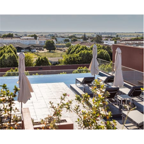 Vitória Stone Hotel 4* - Évora | Estadia Romântica no Centro da Cidade 1 Noit