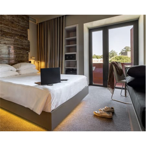 Vitória Stone Hotel 4* - Évora | Estadia Romântica no Centro da Cidade 1 Noit