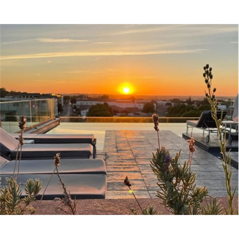 Vitória Stone Hotel 4* - Évora | Estadia Romântica no Centro da Cidade 1 Noit