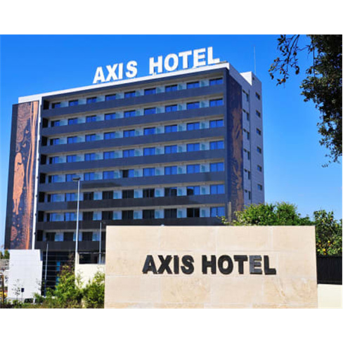 Axis Porto Business & Spa Hotel 4* | Estadia a Dois em Quarto Duplo na Invicta 1