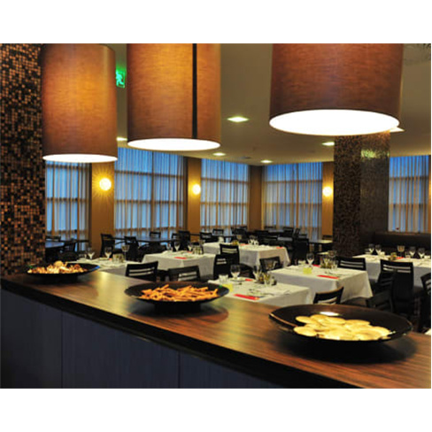 Axis Porto Business & Spa Hotel 4* | Estadia a Dois em Quarto Duplo na Invicta 1