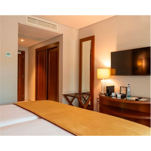 Vila Galé Collection Tomar 4* | Escapadinha Romântica com Spa em Frente ao Rio