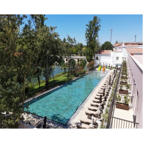 Vila Galé Collection Tomar 4* | Escapadinha Romântica com Spa em Frente ao Rio