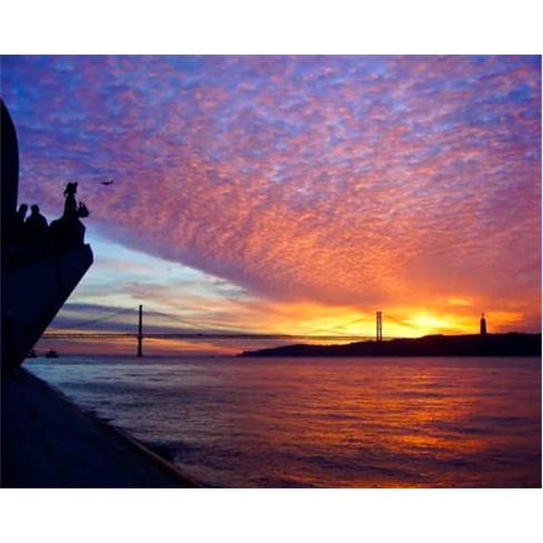 Passeio de Veleiro no Rio Tejo - 2 Horas | Daily ou Sunset + Welcome Drink | BYX