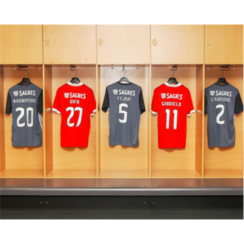 Presente SLB para Dois! Cachecol + Visita ao Estádio & Museu + Refeição no Re