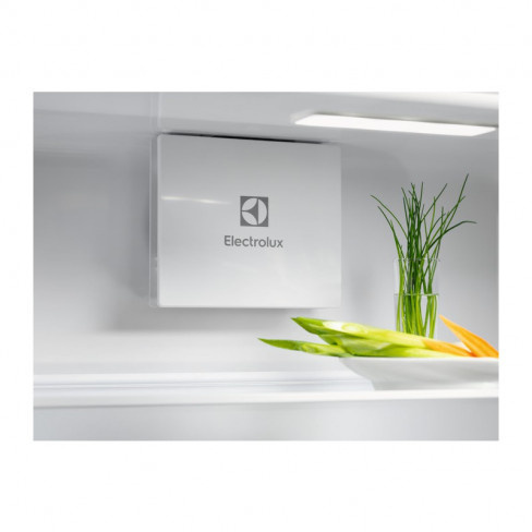 ELECTROLUX - Combinado Encastre LND5FE18S
