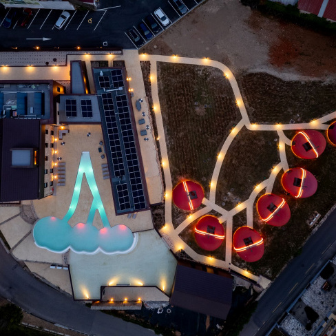 01 noite de Domingo a Quinta em Cherry Sculpture