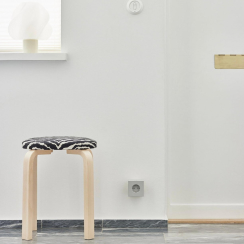 AVOLT - Carregador AC Square 2 (gotland gray)