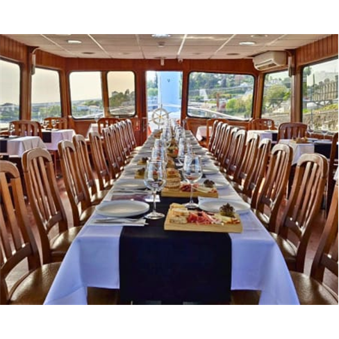 Cruzeiro das 6 Pontes do Douro com Jantar a Bordo para Dois | RentDouro