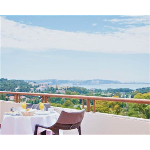 Hotel Amazônia Jamor 4* - Oeiras | Escapadinha Romântica com Piscinas: 1 Noite