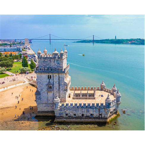 Hotel Amazônia Jamor 4* - Oeiras | Escapadinha Romântica com Piscinas: 1 Noite