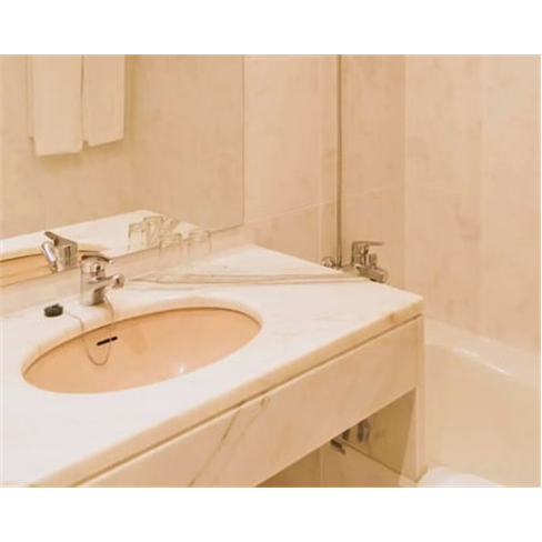 Hotel Amazônia Jamor 4* - Oeiras | Escapadinha Romântica com Piscinas: 1 Noite