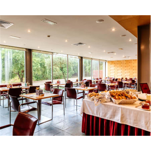 Ponte de Lima | Escapadinha Romântica com Piscina Interior e Pequeno-almoço