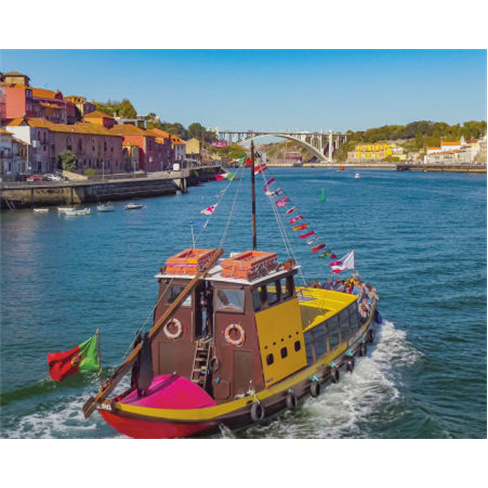 Passeio no Douro em Barco Rabelo - Rota das 6 Pontes