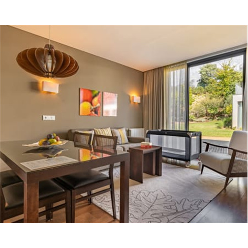 Luxuoso Resort & Spa 5* em Monchique | Estadia Familiar em Suite de Luxo 1 Noite