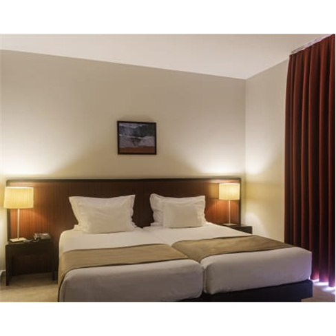 Hotel Torre Mar - Póvoa de Varzim	| Estadia Romântica Junto à Praia 1 Noite