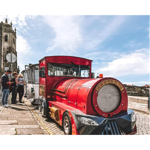 Magic Train | Passeio Fam&iacute;lia no Porto + Visita &agrave;s Caves de Gaia | 2 Horas