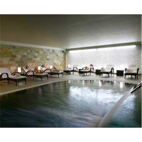 Experiência de Luxo: Circuito Aqua + Hidromassagem no Porto Palace Spa