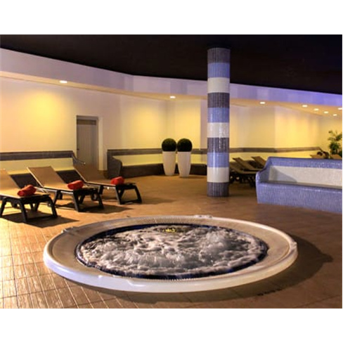 Desfrute do Spa: Circuito de Águas + Massagem aromática!