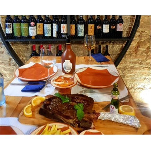 Refeição Tradicional no Centro de Évora | Adega da Talha Velha