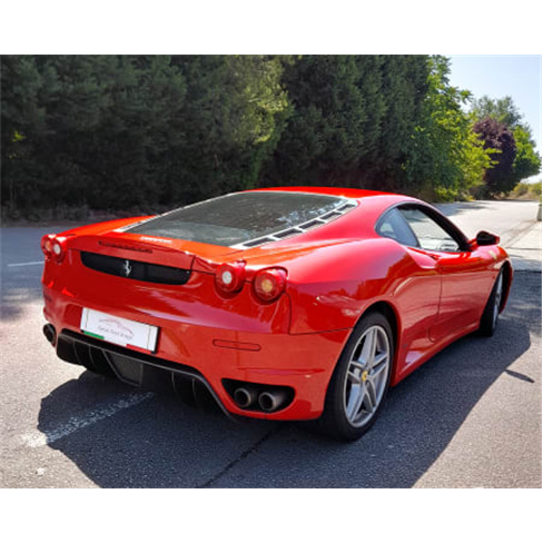 Aventura: Co-Piloto num Ferrari F430 em Braga | 25 Min / 37 Km. nnCaracteres: