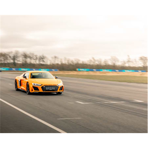 Conduza um Audi R8 V10 no Circuito de Serpa Conduza um Audi R8 V10 | 1 Volta